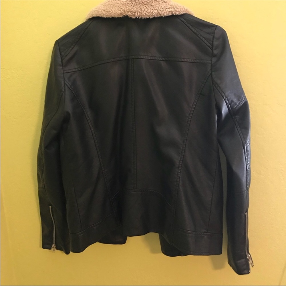 Black Jacket - Picture 3 of 3